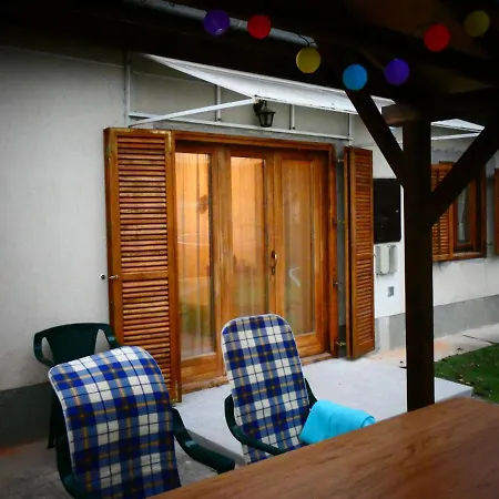 Reka Apartmanhaz 벨렌체