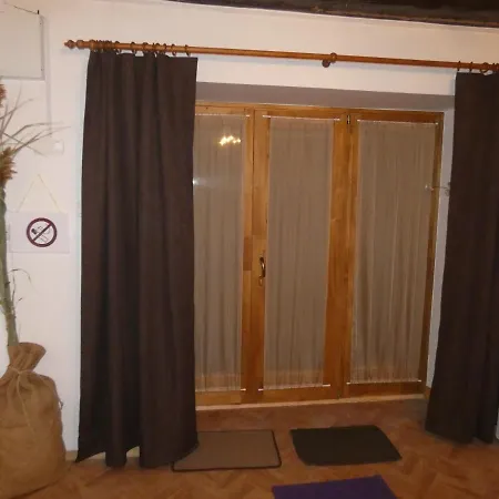 Reka Apartmanhaz 아파트 벨렌체