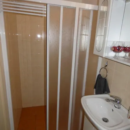 Reka Apartmanhaz 아파트 *